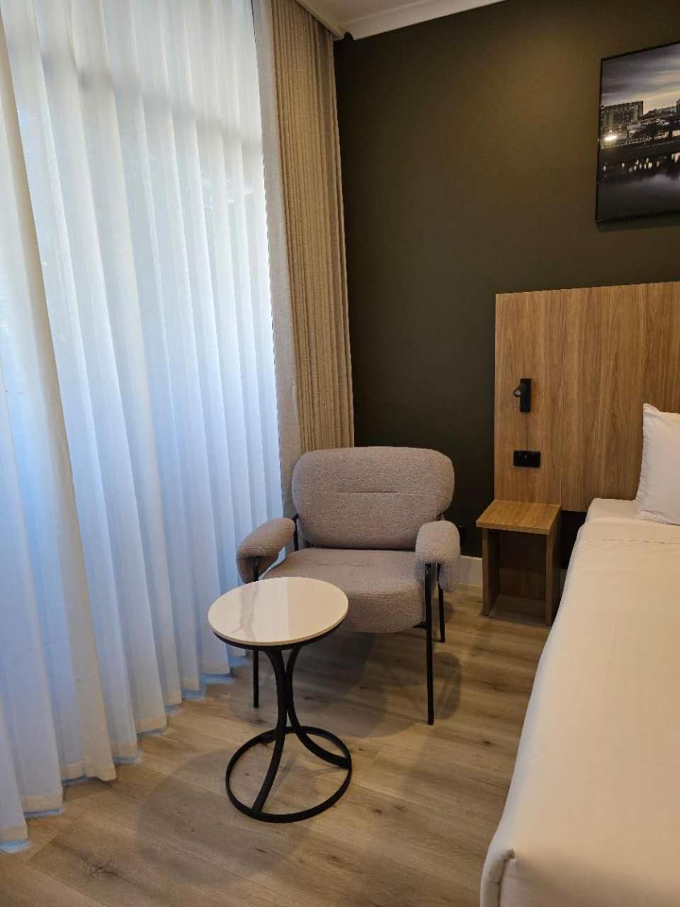 The Parkmore Hotel Мельбурн Екстер'єр фото